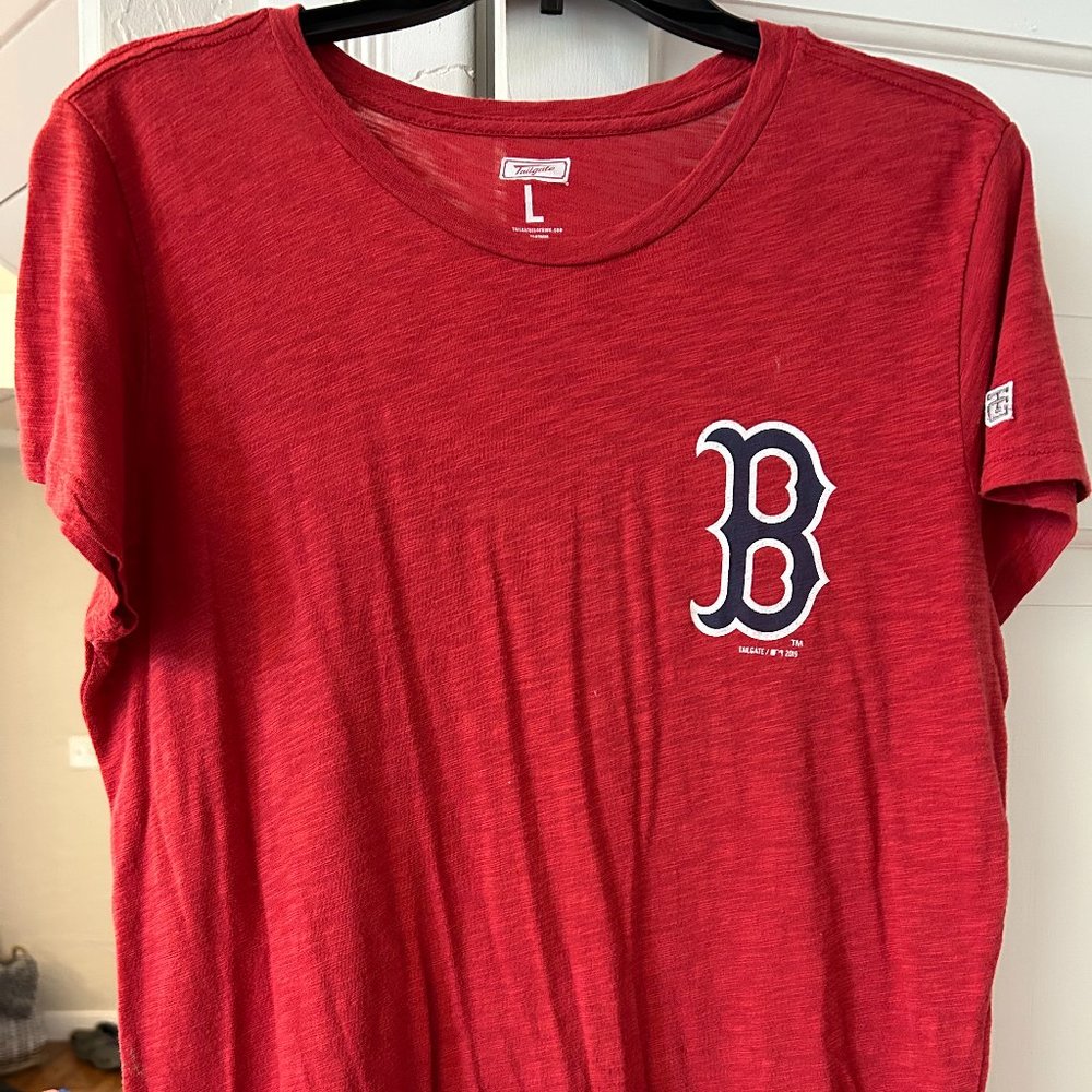 Women's Boston Red Sox Tailgate Tshirt - Size Large